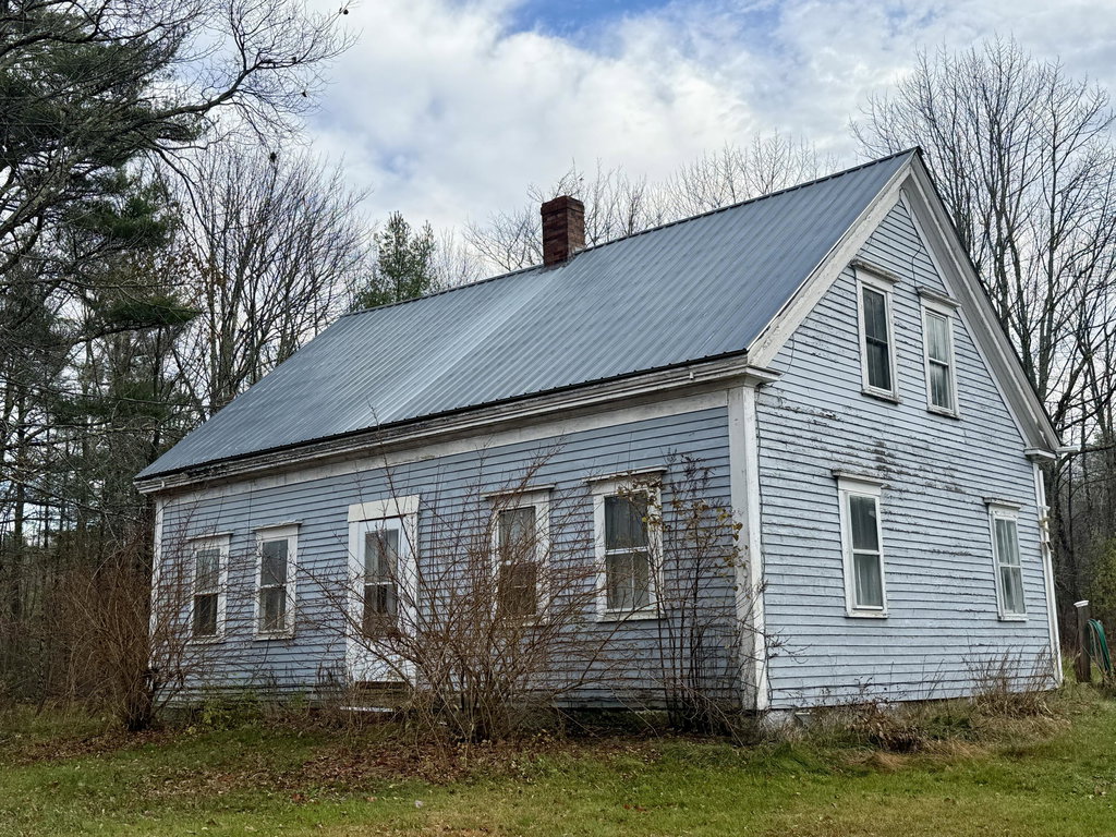 330 Pond Road Jefferson