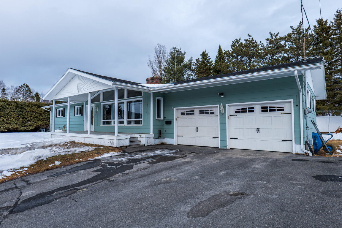 164 Hillcrest Avenue Madawaska
