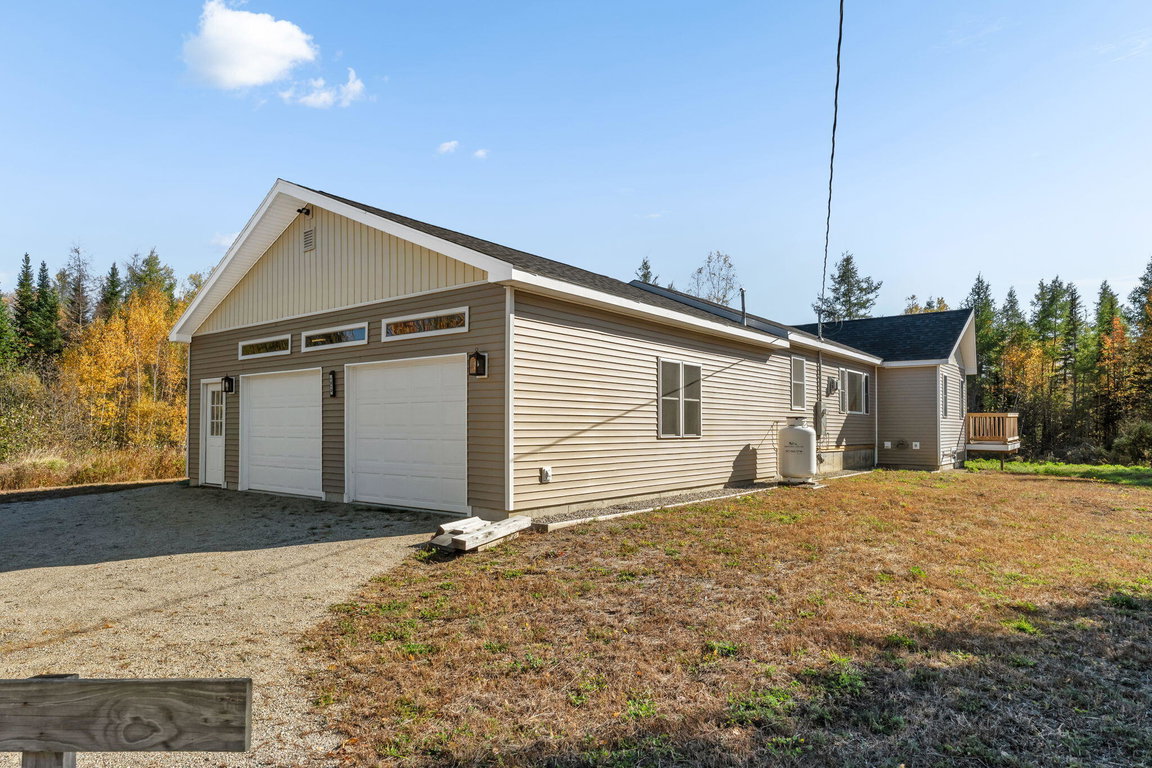 29-web-or-mls-1212-eastbrook-rd