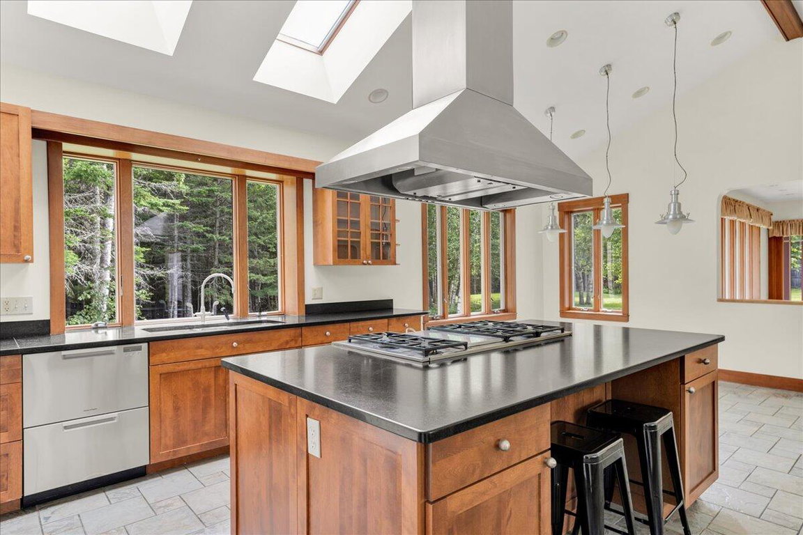 153-70 Ledgewood Ln. (45 of 105)
