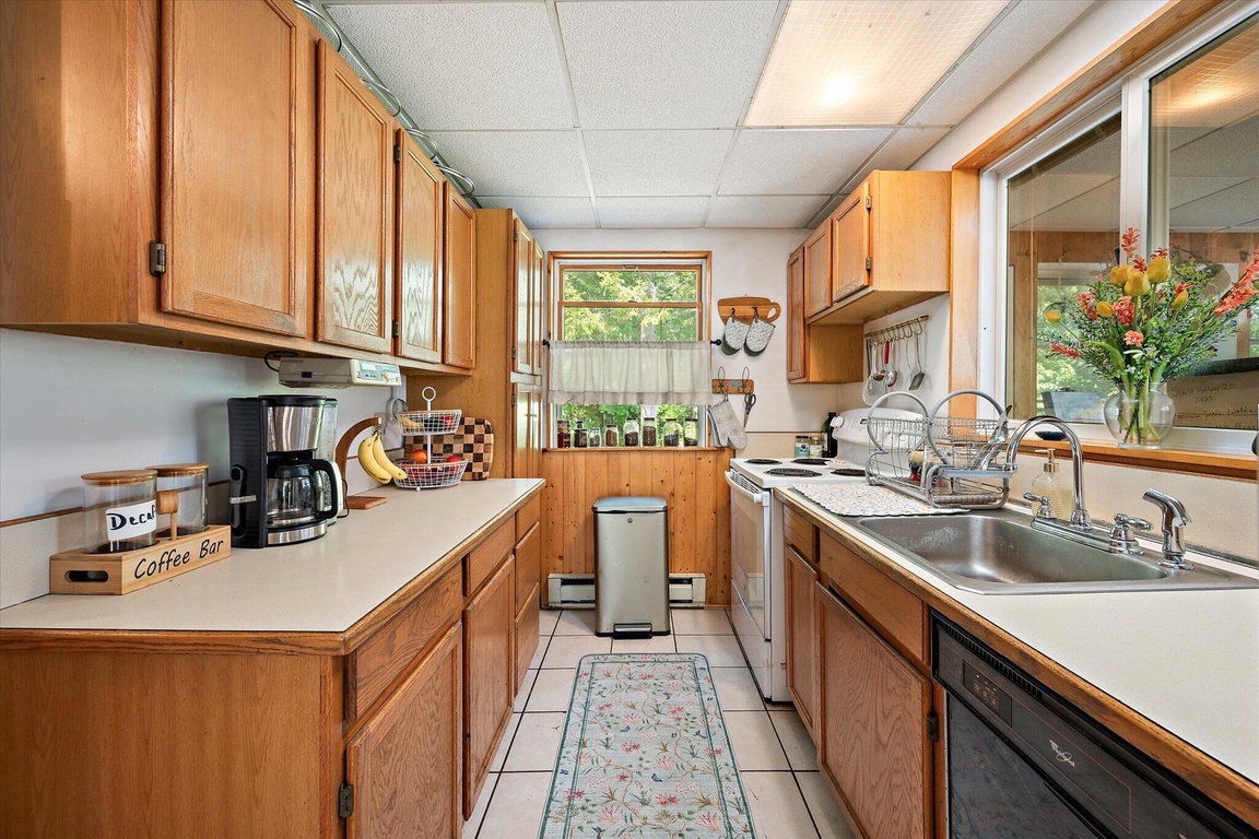 22-Kitchen