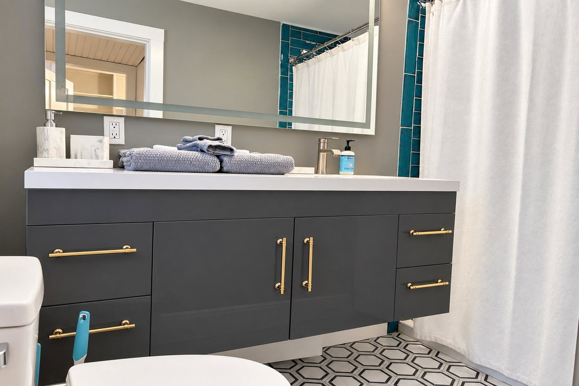 2l 2nd bathroom
