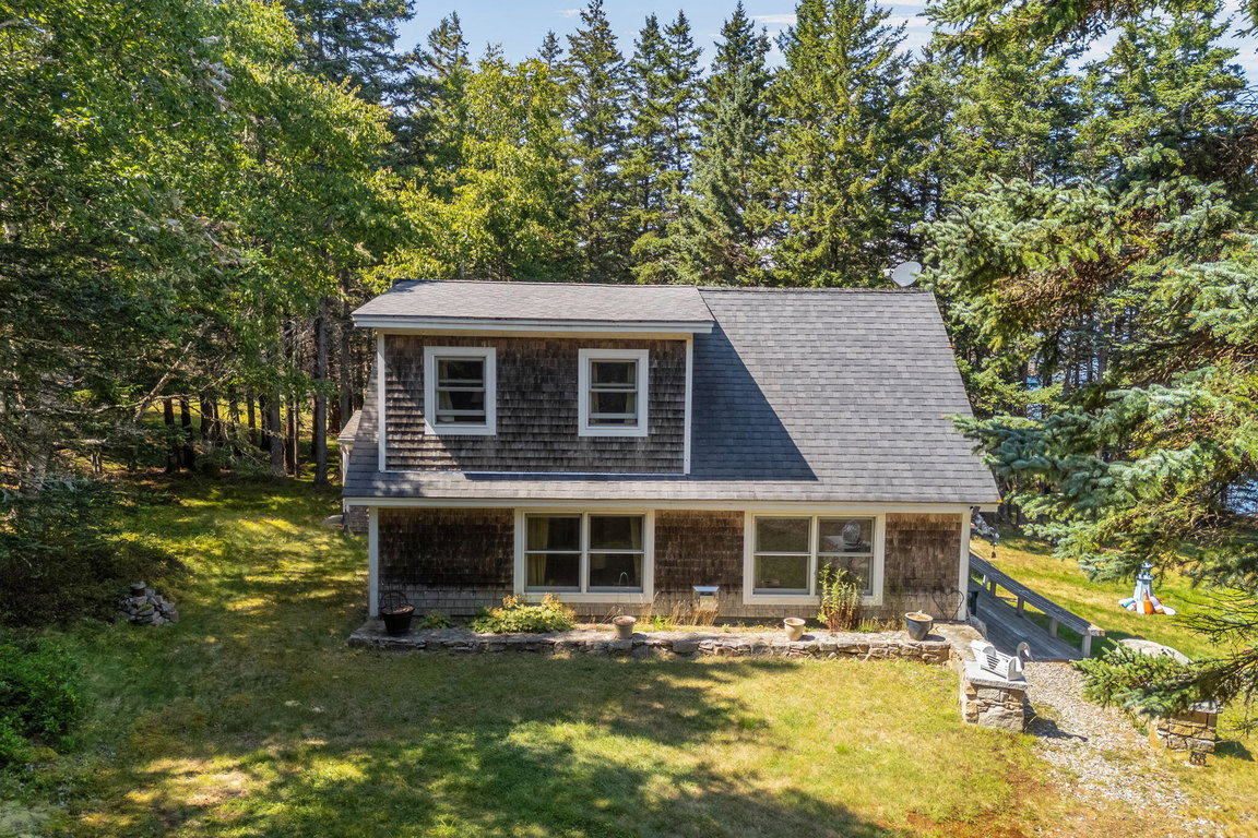63-web-or-mls-142-e-point-rd