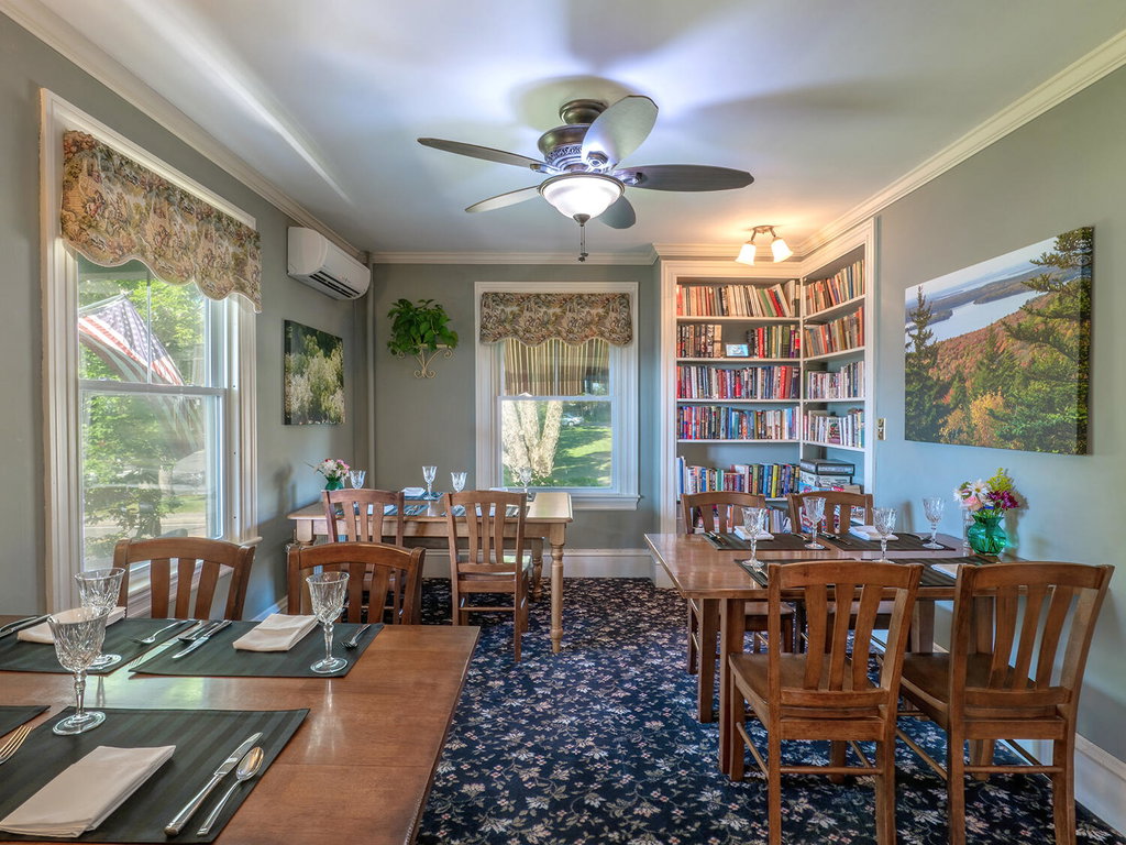 12-Diningroom1 (72)