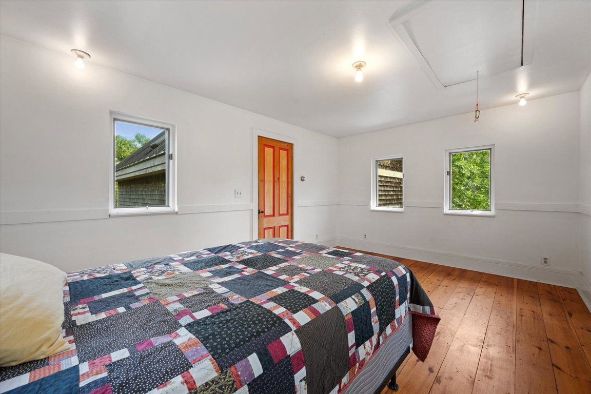 2 Bedroom