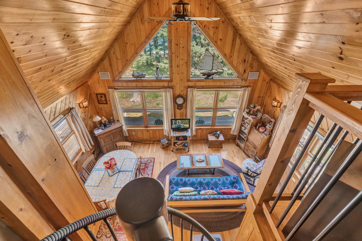 37-web-or-mls-142-e-point-rd