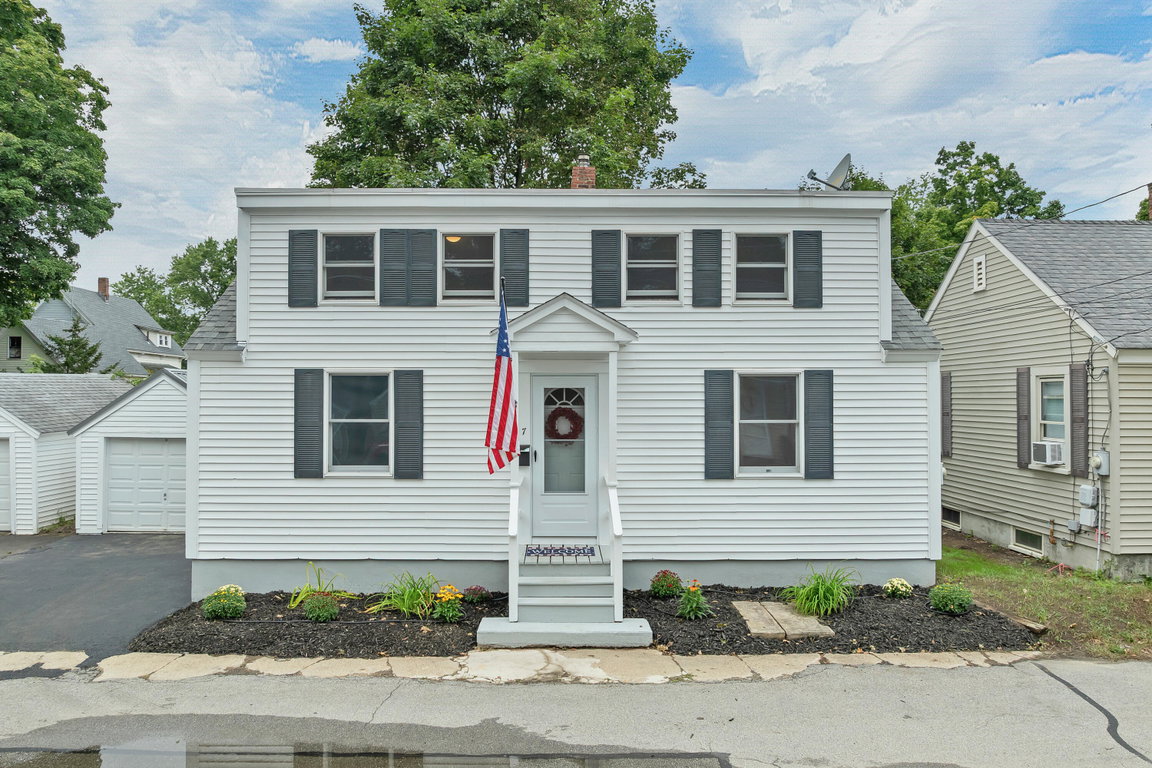 7 Sarah Court Rochester