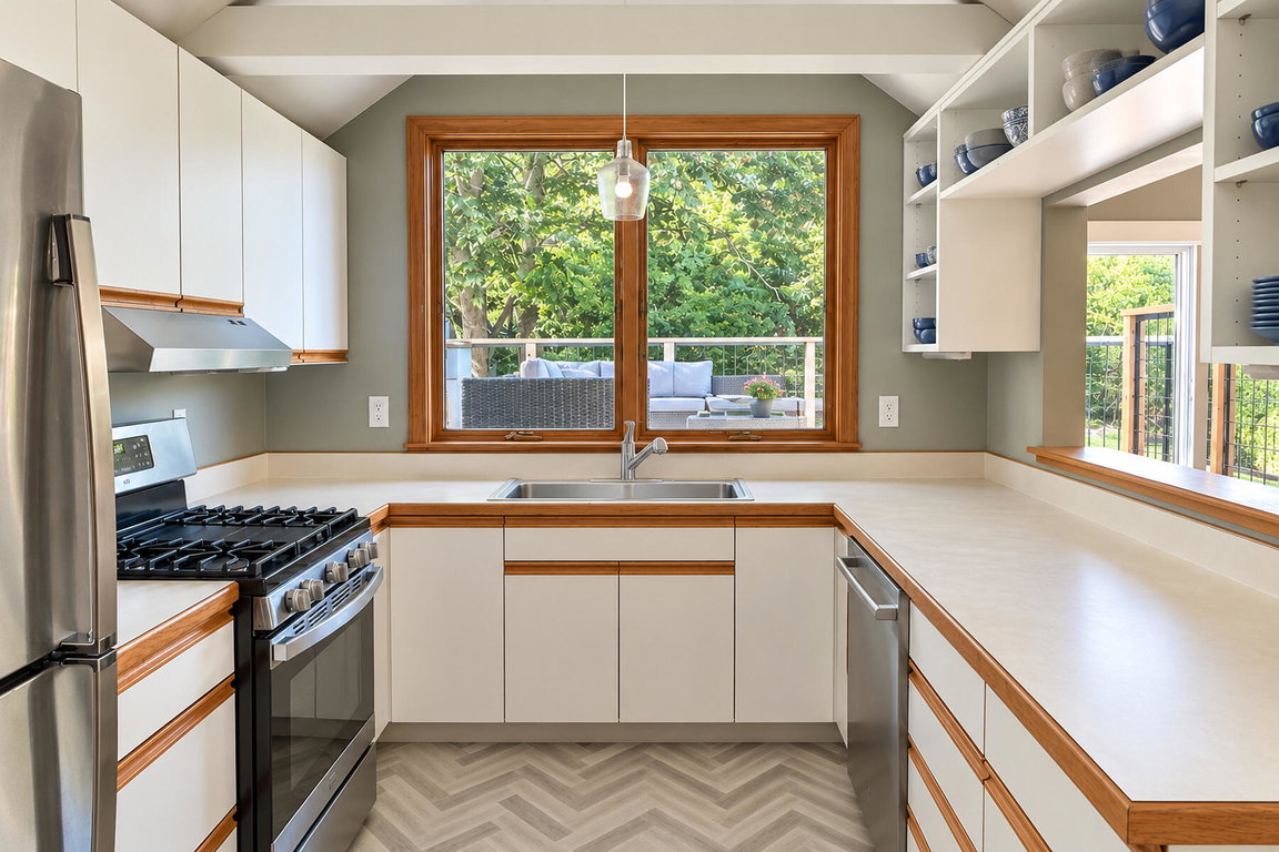 2j 2nd kitchen 2
