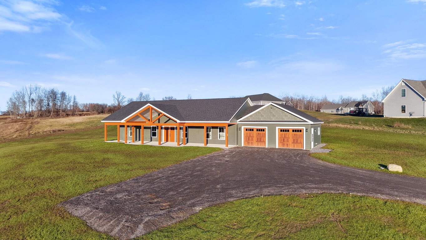 21 Mia Ridge Sidney