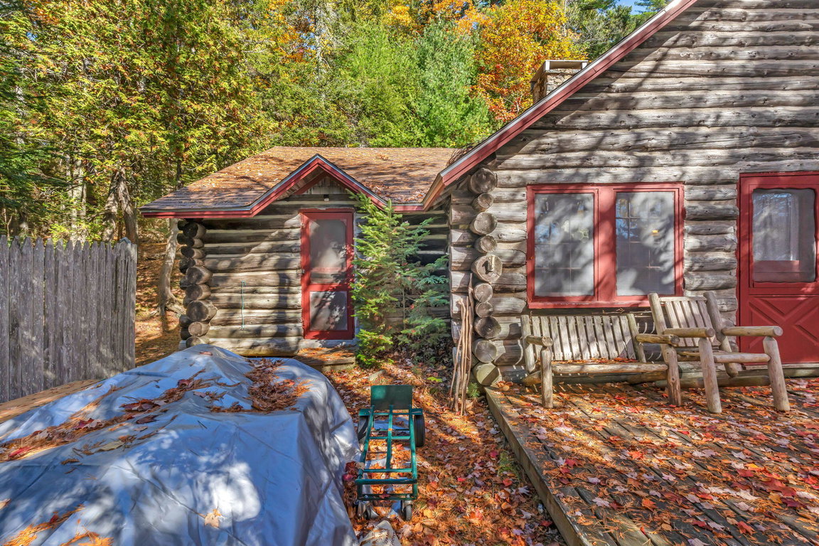 25-web-or-mls-25-dickens-farm-rd