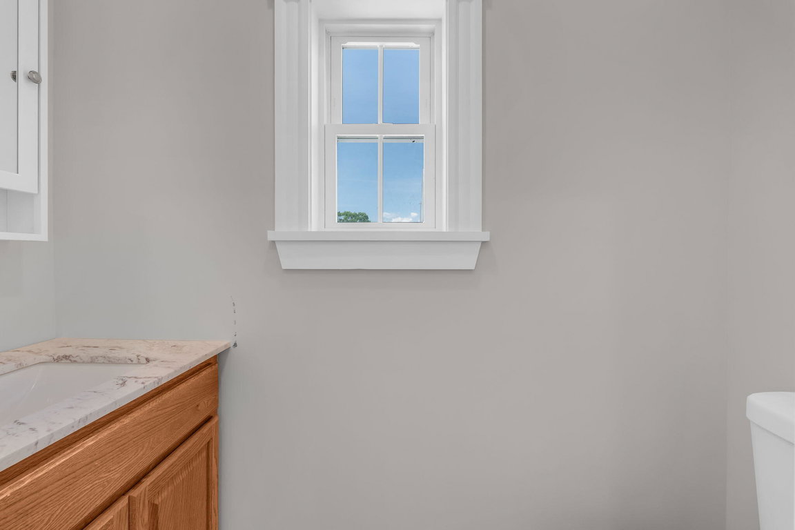 10-web-or-mls-54-greeley-ave