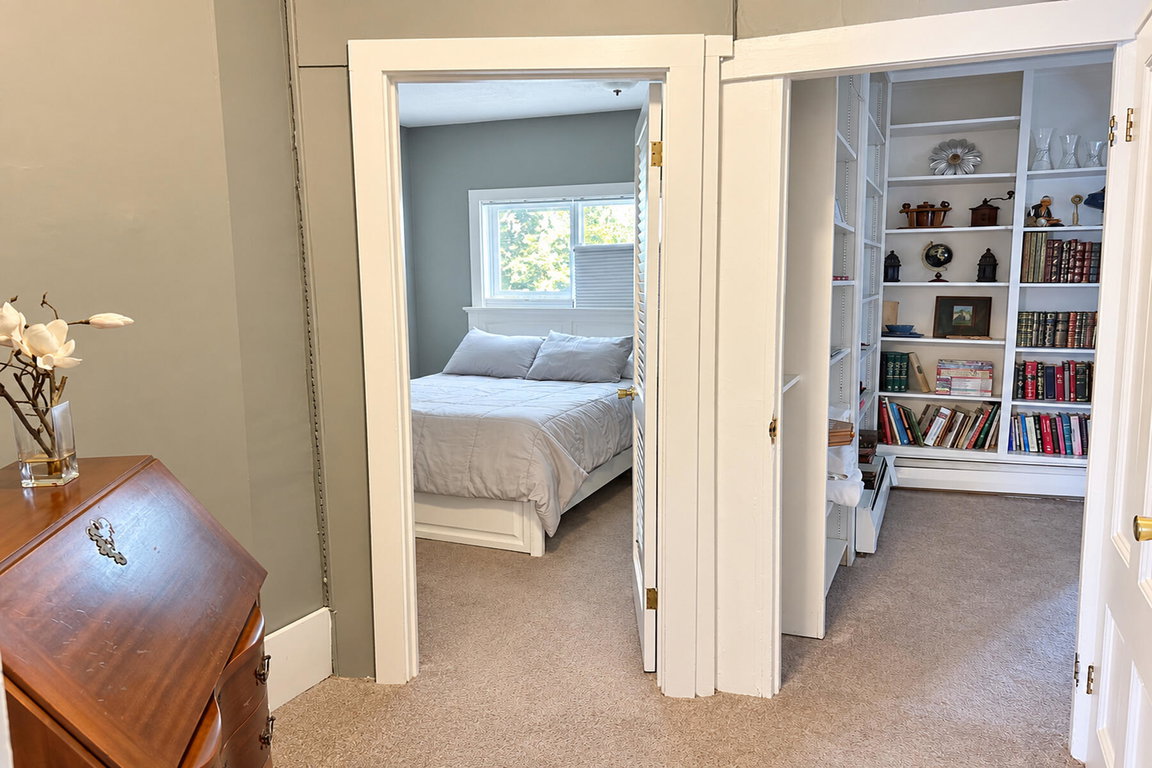 2f 2nd bedroom 2 + office