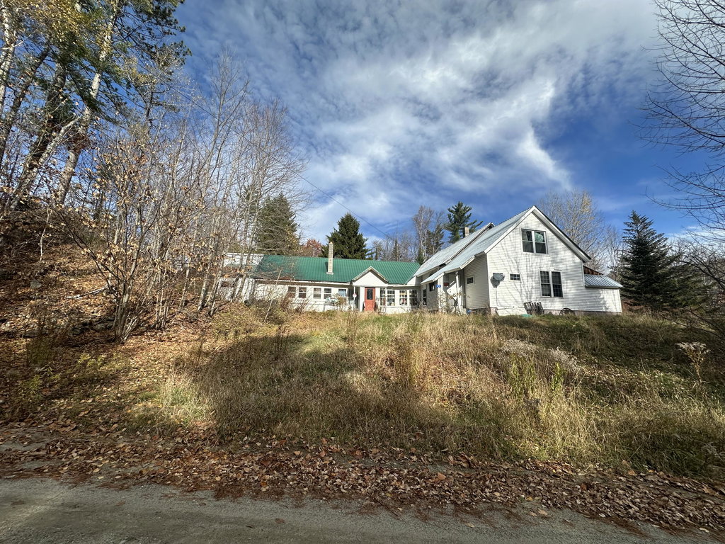 1250 River Road Madrid Twp