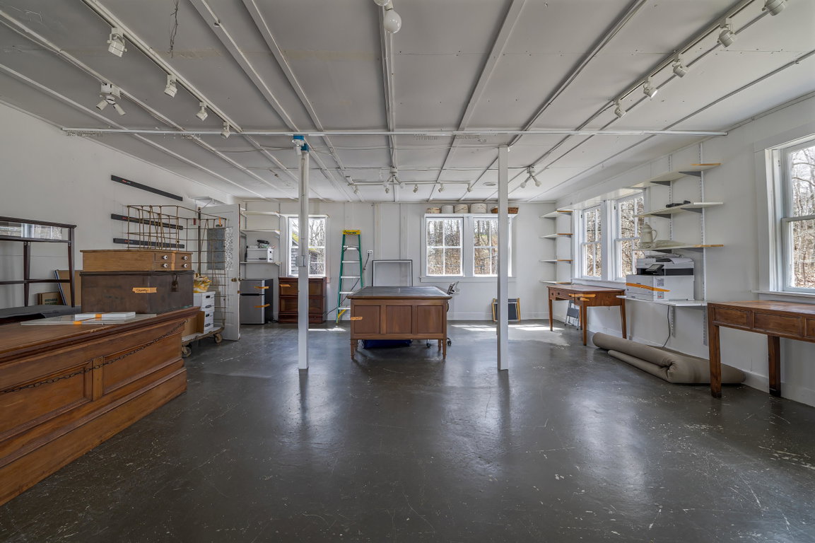 77-33-37 Water Street-DTP
