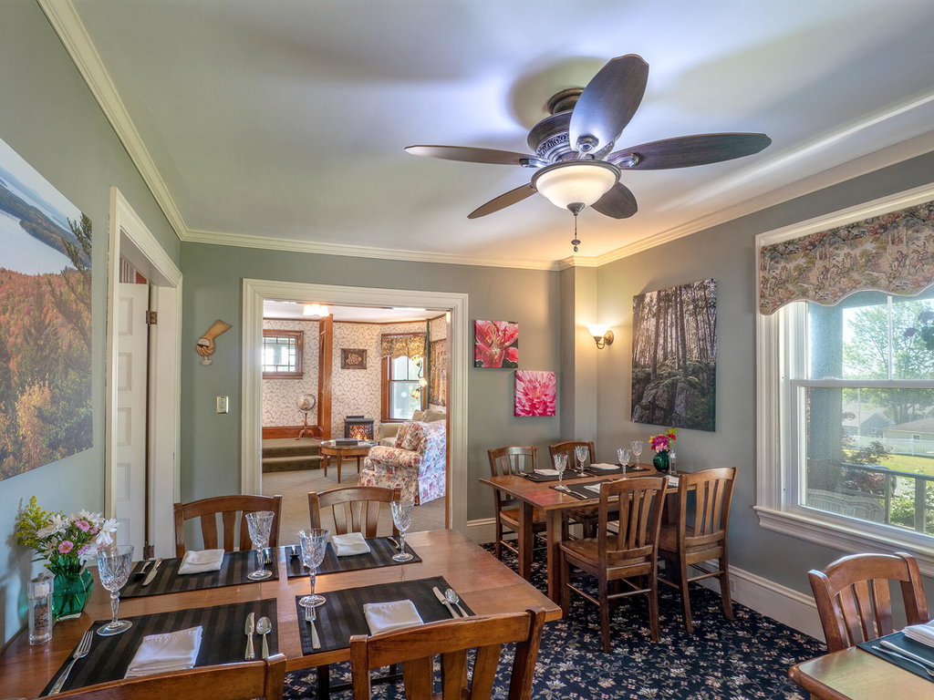 13-Diningroom2 (73)
