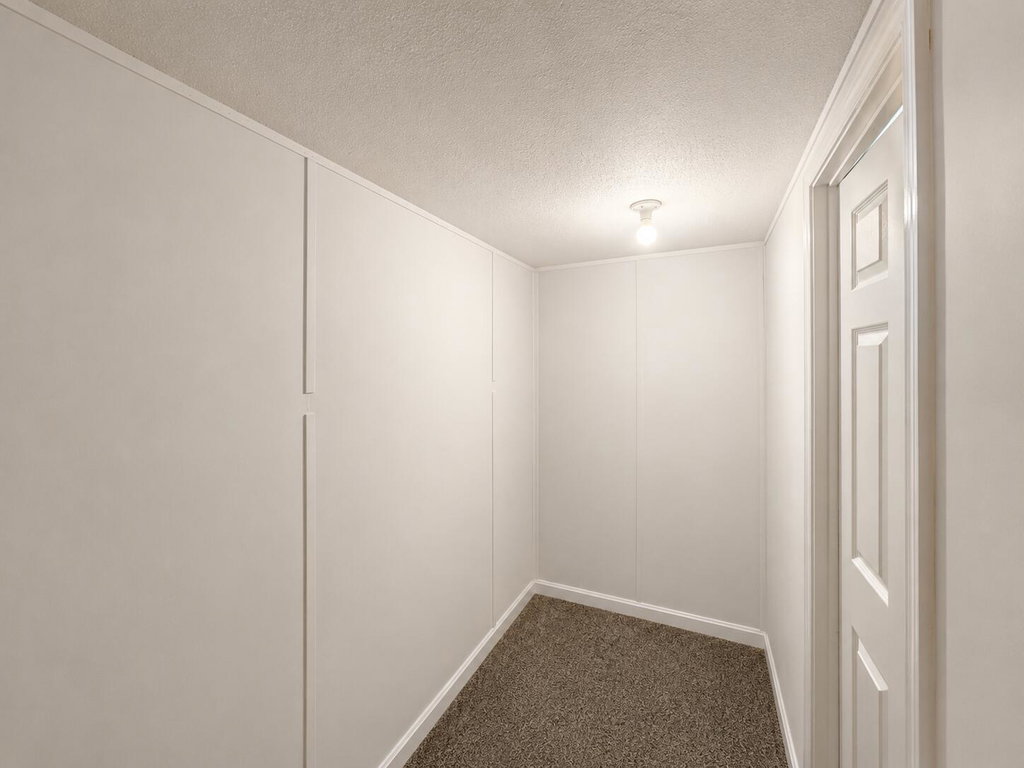 walk in closet