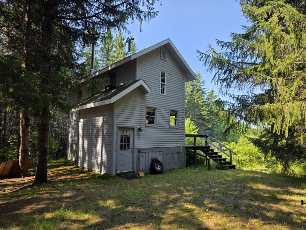 871 Estabrook Road Amity