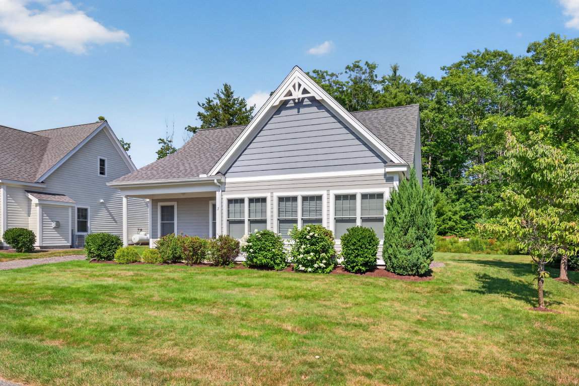 2 Kings Pine Lane Arundel