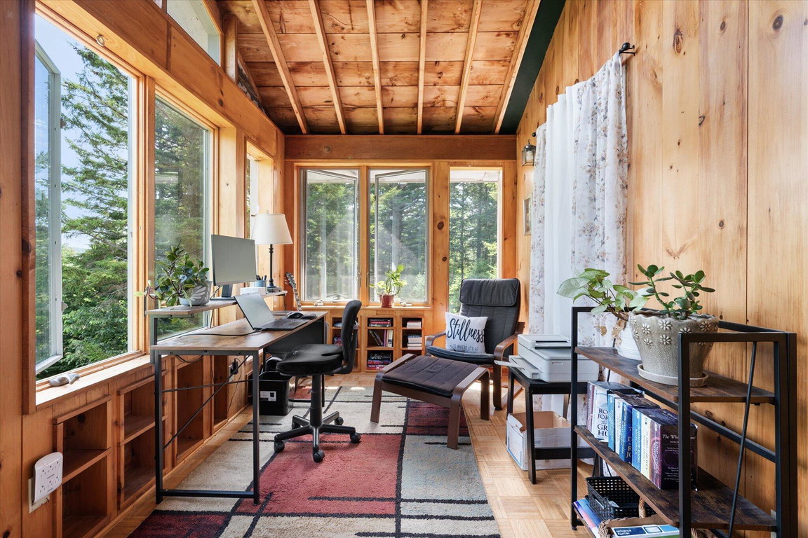 34-Sitting Room