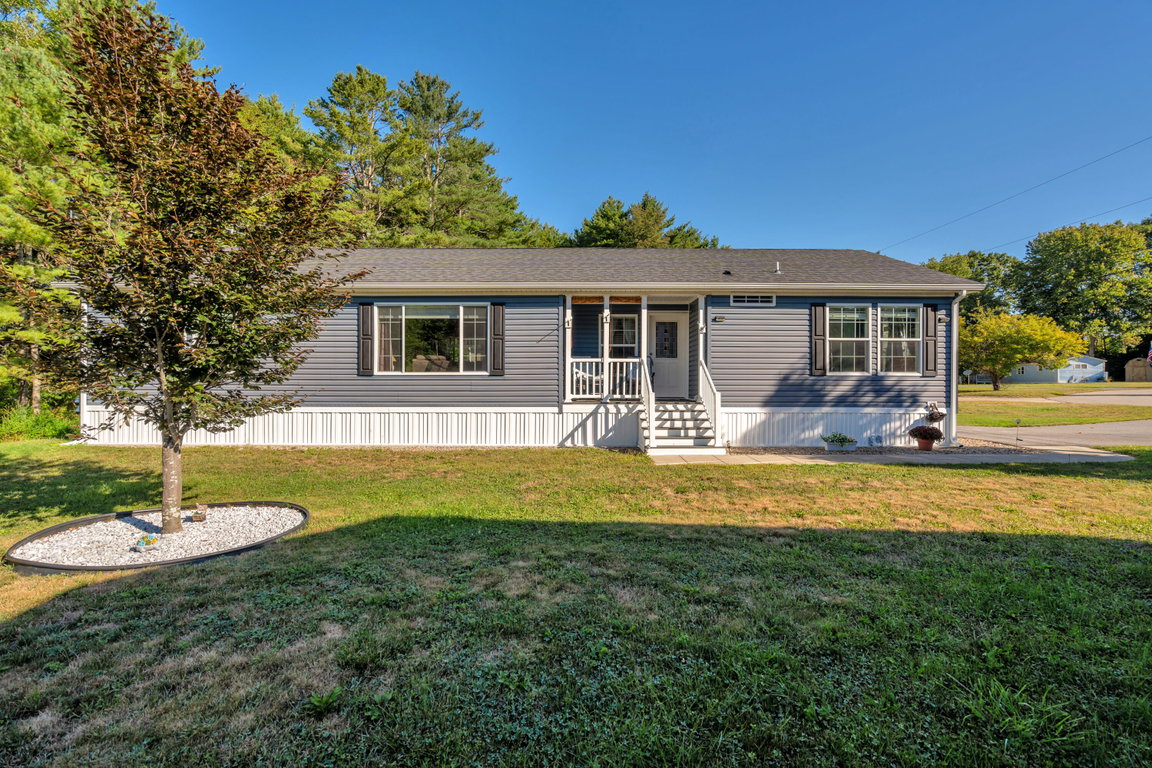 35 Sandalwood Circle Kittery