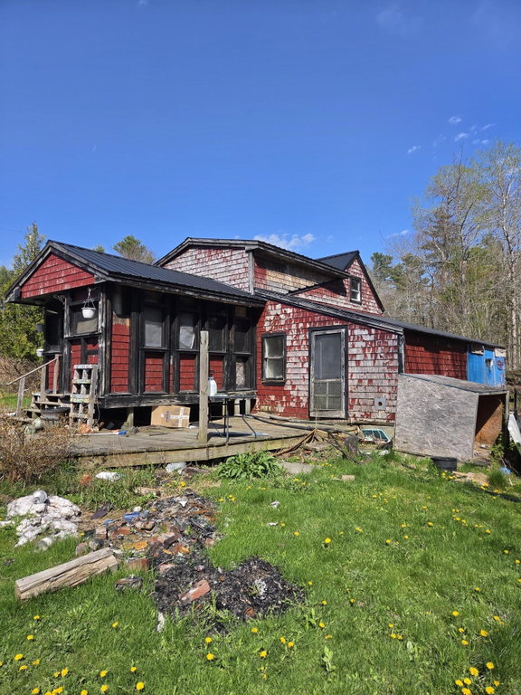 4 Bowen Road Searsport