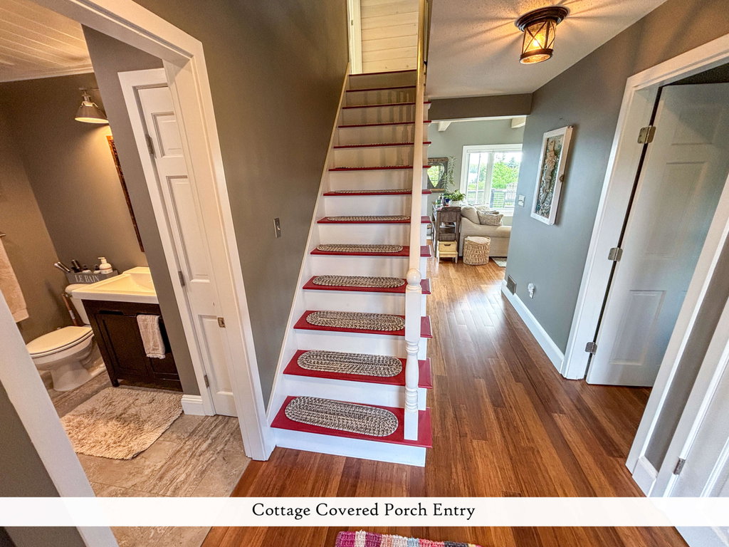 Cottage Covered Porch Entry (2), label