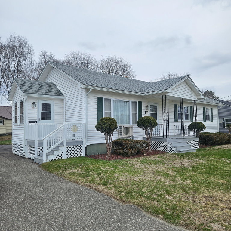 9 Grove Street East Millinocket
