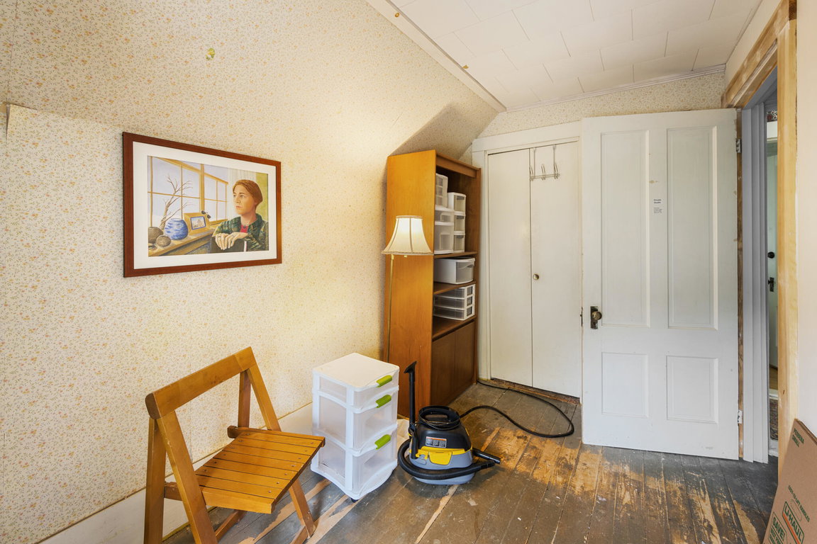 Bonus space, used as a craft room