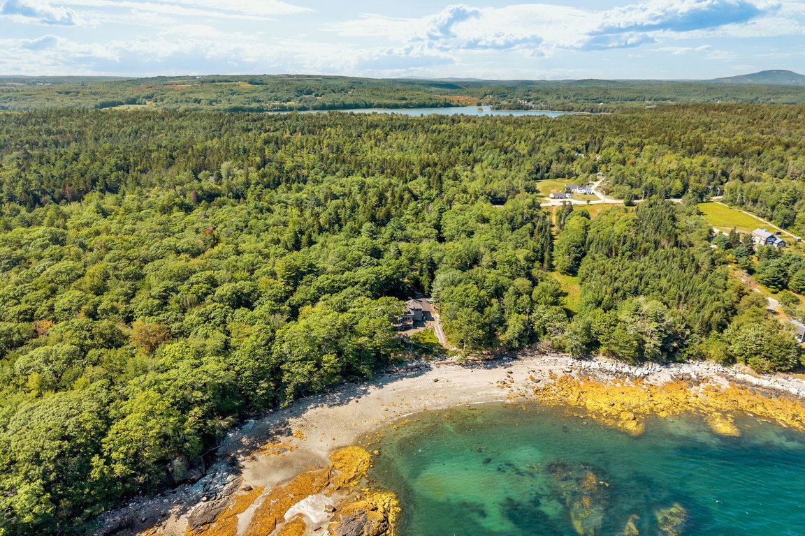 116-web-or-mls-1197-bay-rd