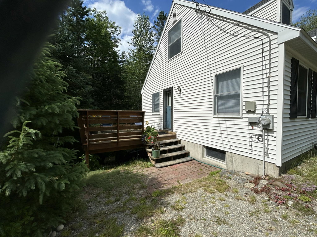 Side Entry showing Porch