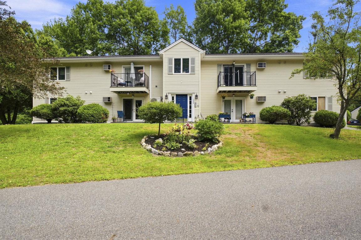 136 Old Winthrop Road Augusta