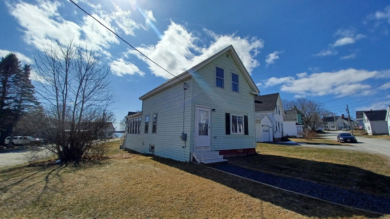 1 Pleasant Street Fairfield