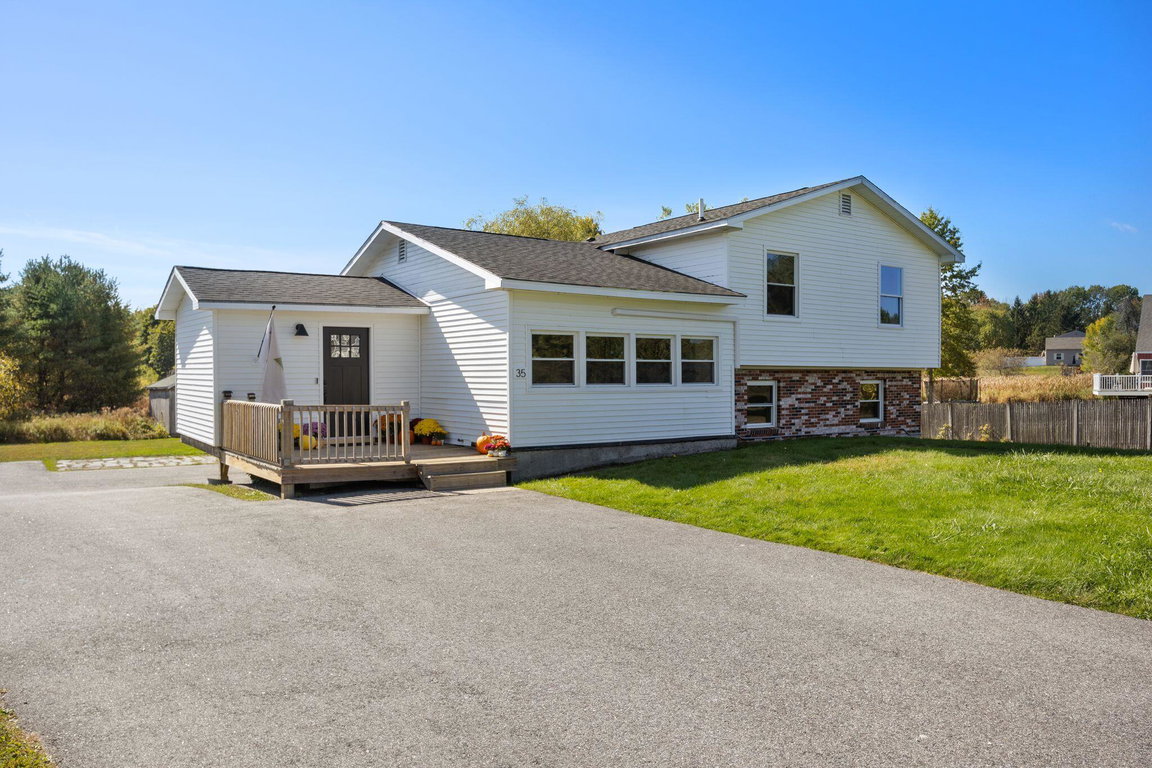 35 Longmeadow Drive Gorham