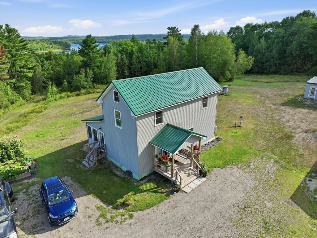 395 Lee Road Lincoln