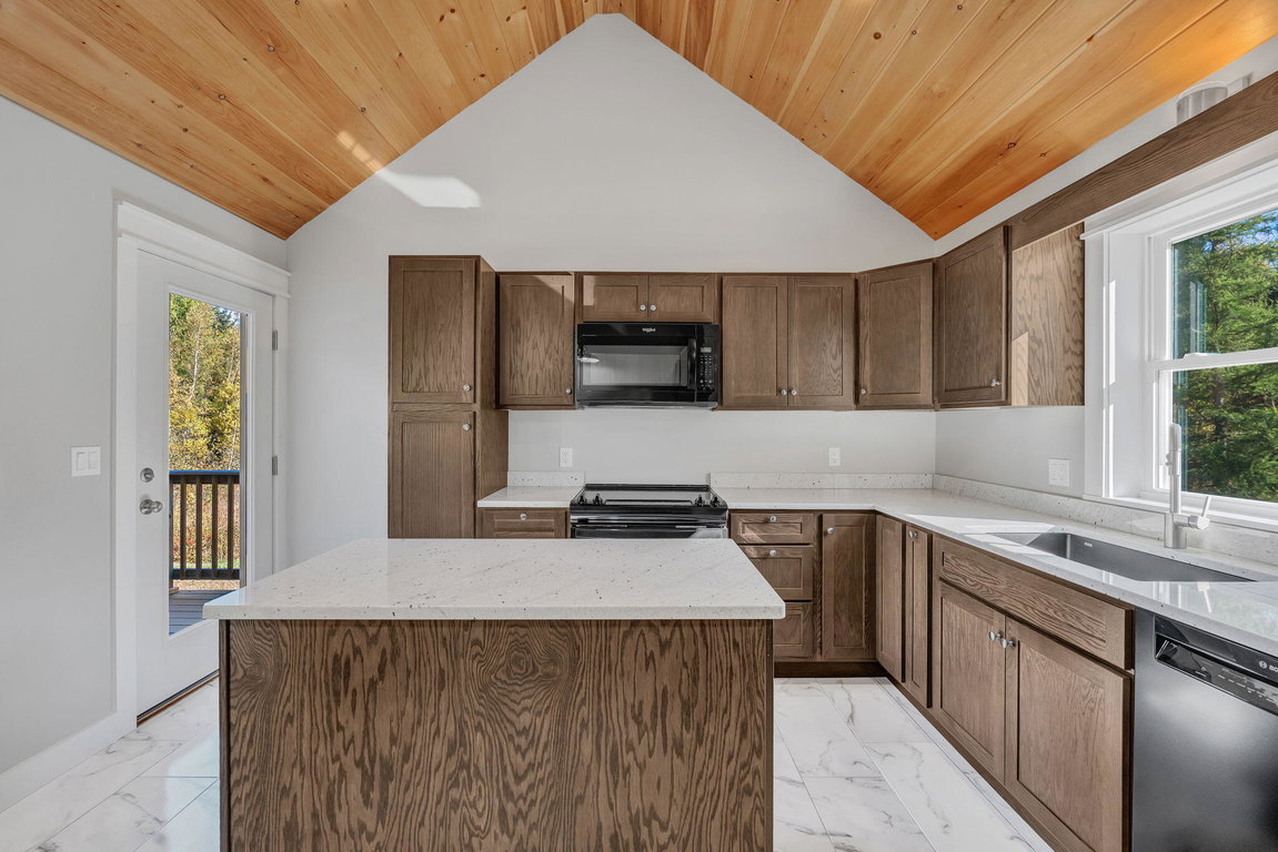 11-web-or-mls-1212-eastbrook-rd