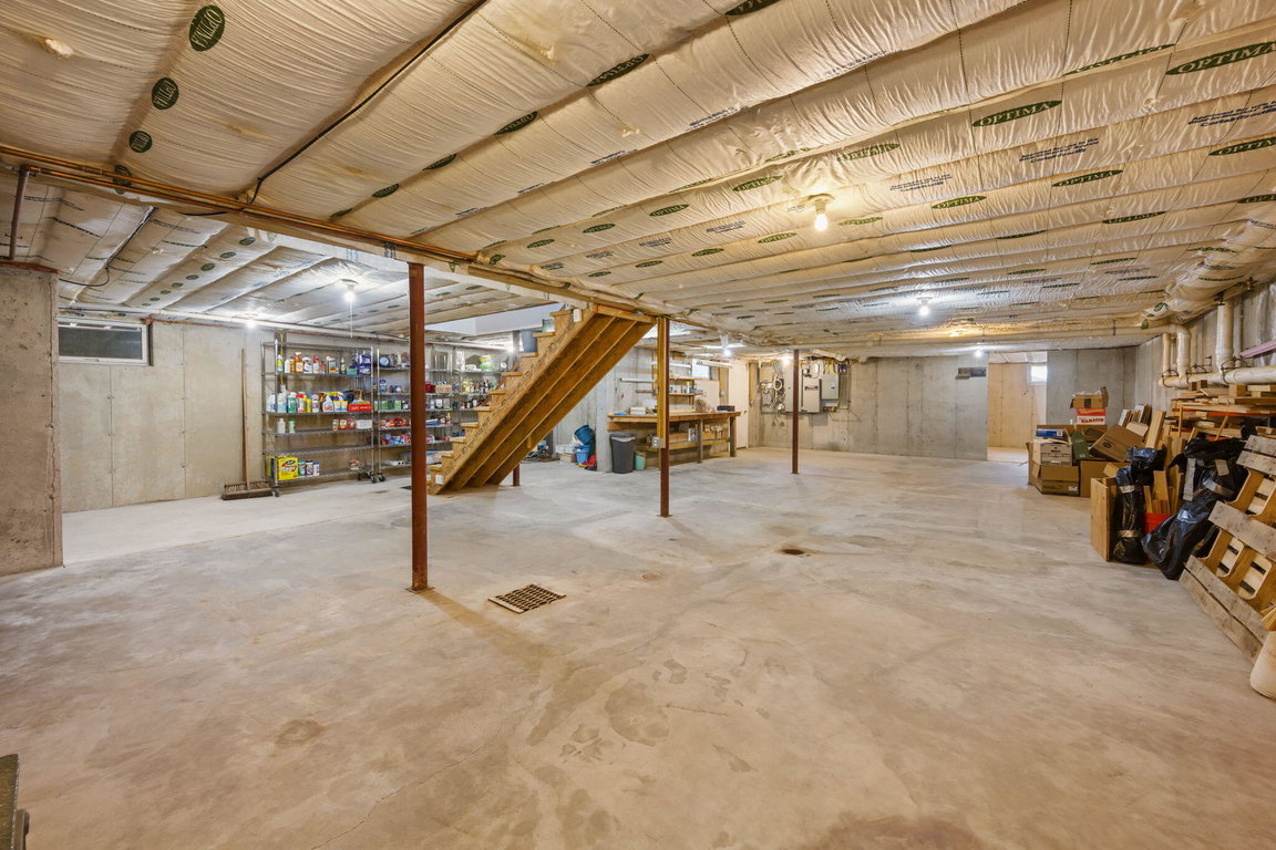 Full Basement