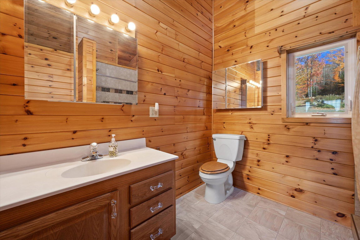 18-Bathroom