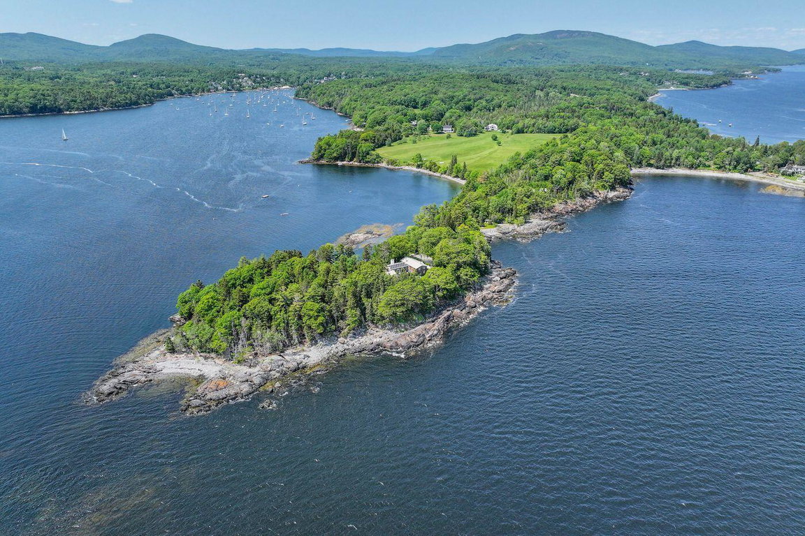 80 Hayfield Way Rockport