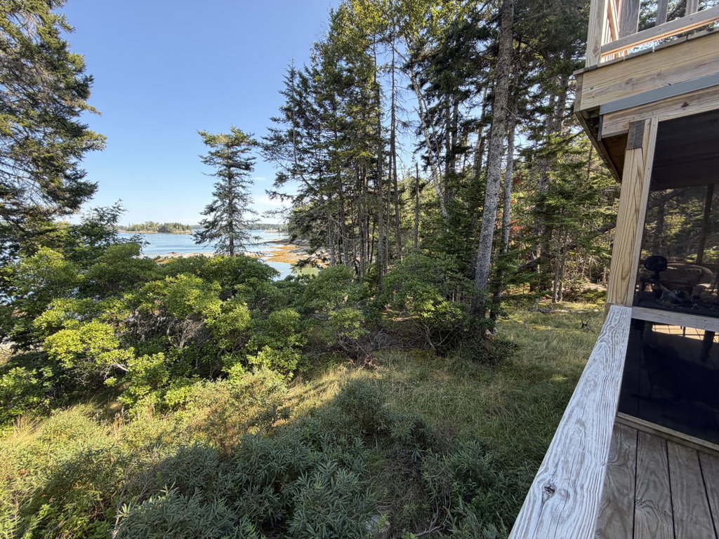 15 Picnic Point