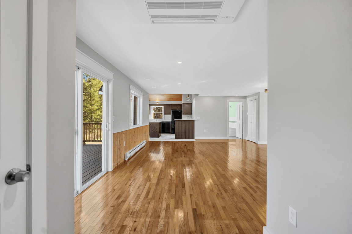 17-web-or-mls-1212-eastbrook-rd