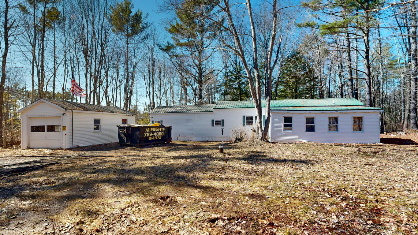 369 Pond Road West Gardiner