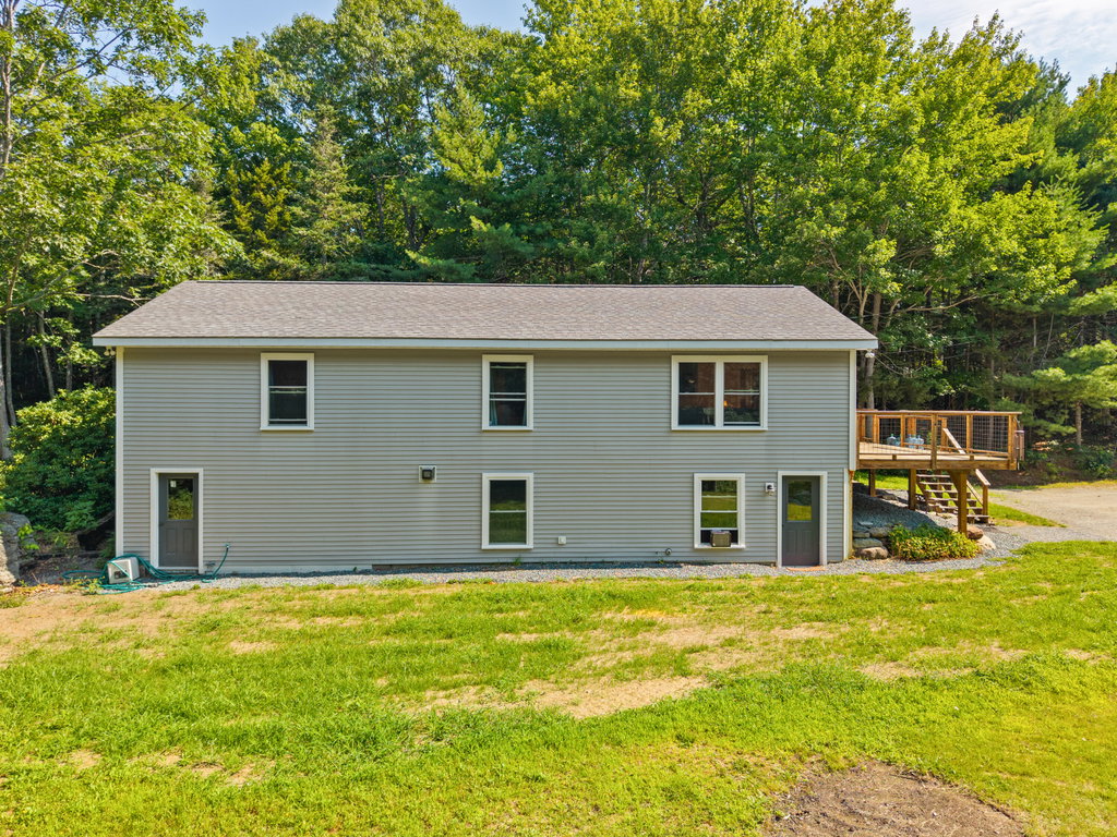 37-126 Lakes Ln