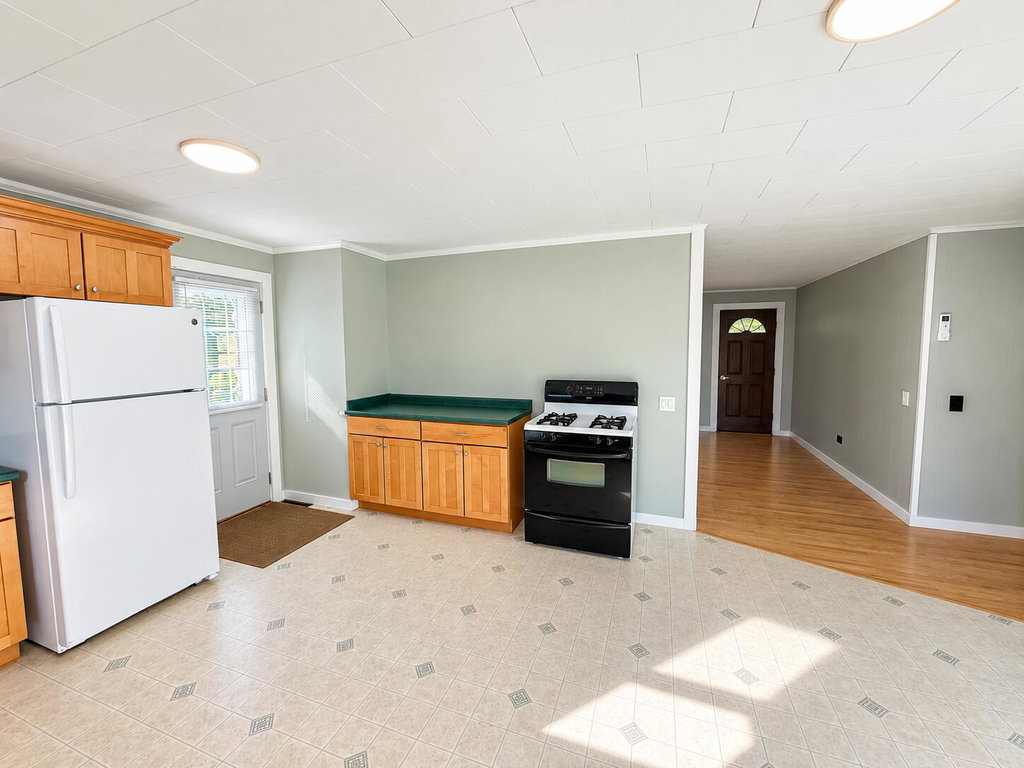 Kitchen & Dining Room