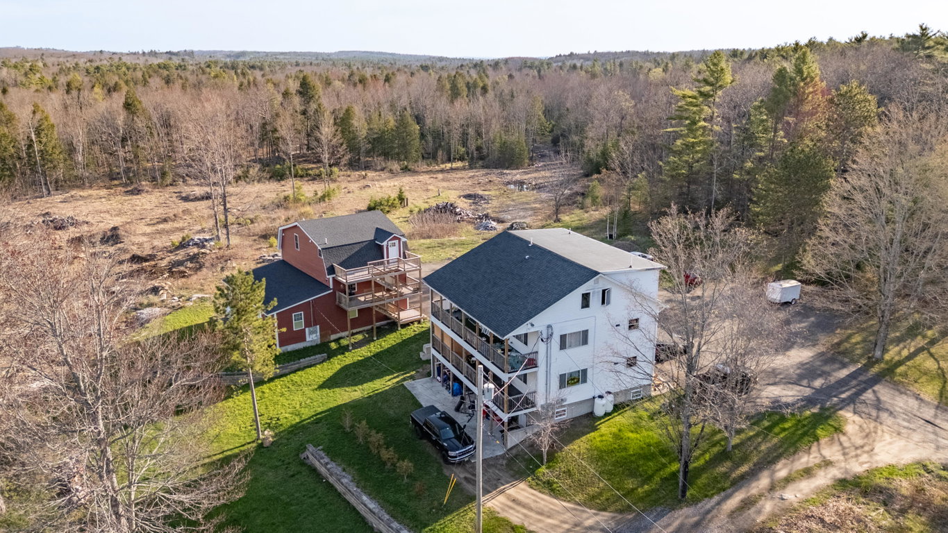4 & 8 Freedom Lane Litchfield