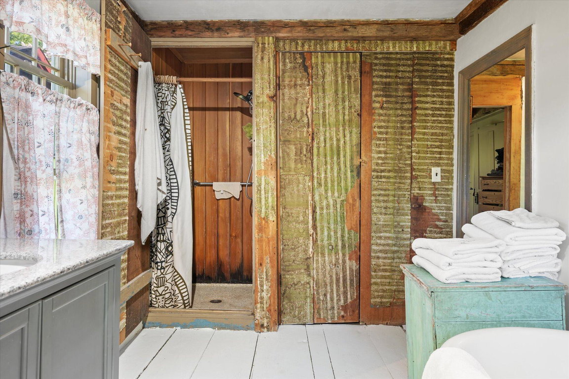 41-Bathroom Shower