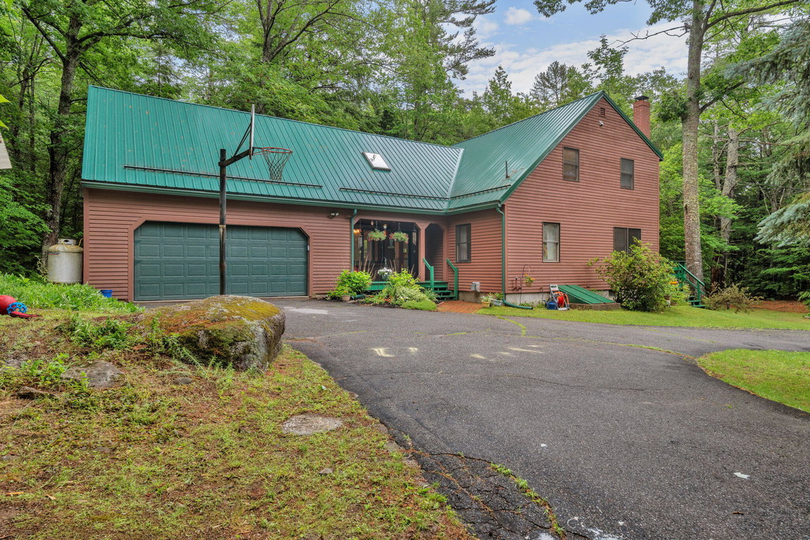 44 Pine Trail Dedham