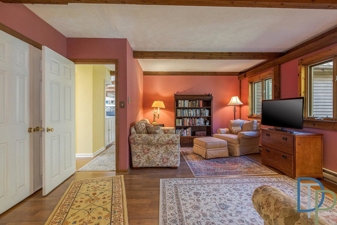 1035newburyneck - 19