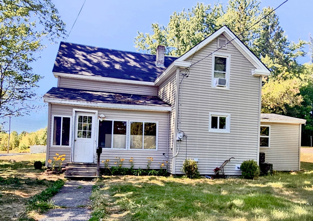 8 Western Avenue East Millinocket