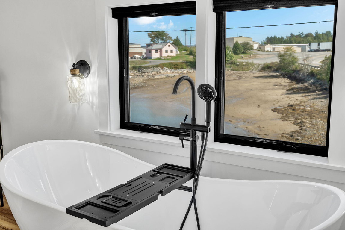 67-web-or-mls-178-main-st