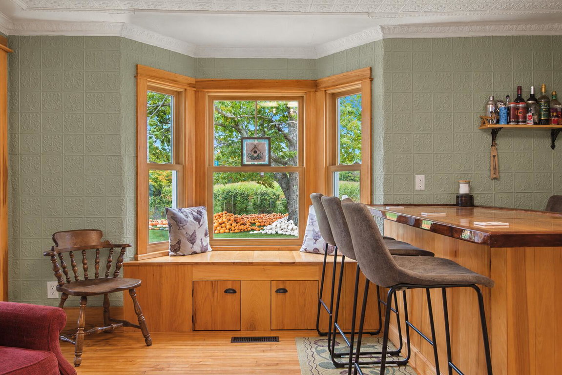 Cozy Bay Window
